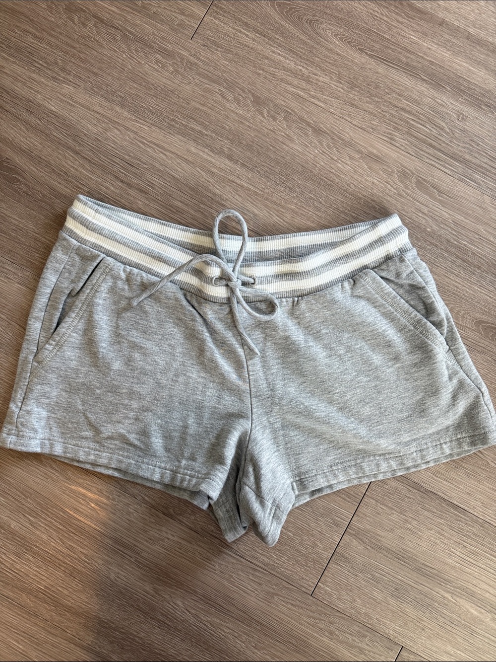 Vineyard Vines Casual Women's Grey Drawstring Lounge Shorts